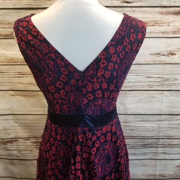 Classic fit Dress - Picture 4 of 6